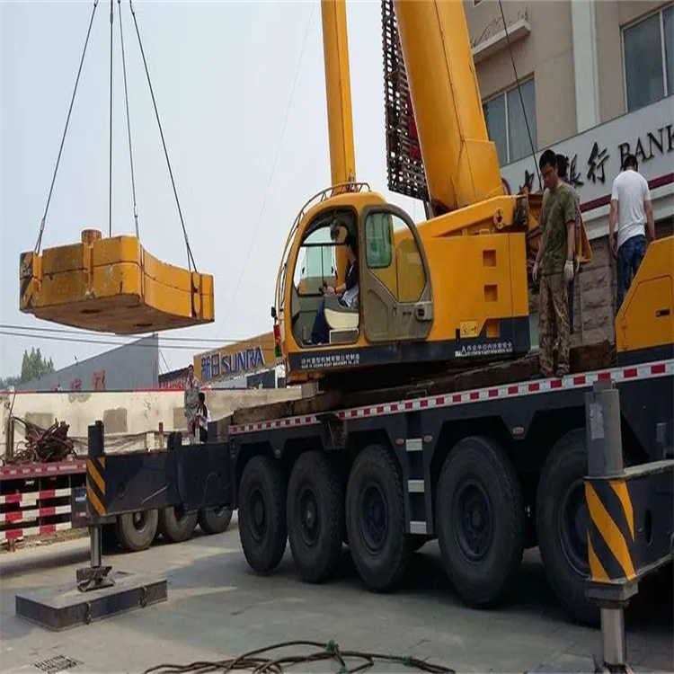 濠江当地吊车出租|机器吊装|75吨|工厂搬迁服务